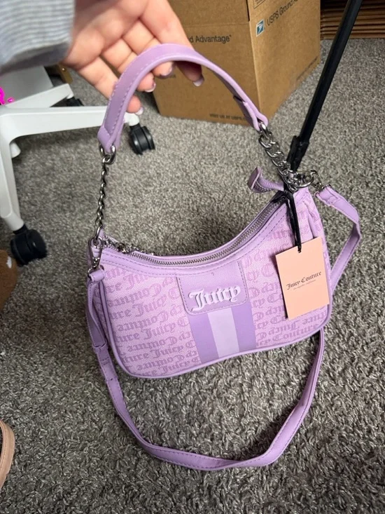Juicy Couture Exclusive State of my Heart Shoulder Lavender Logo Bag - Picture 4 of 12